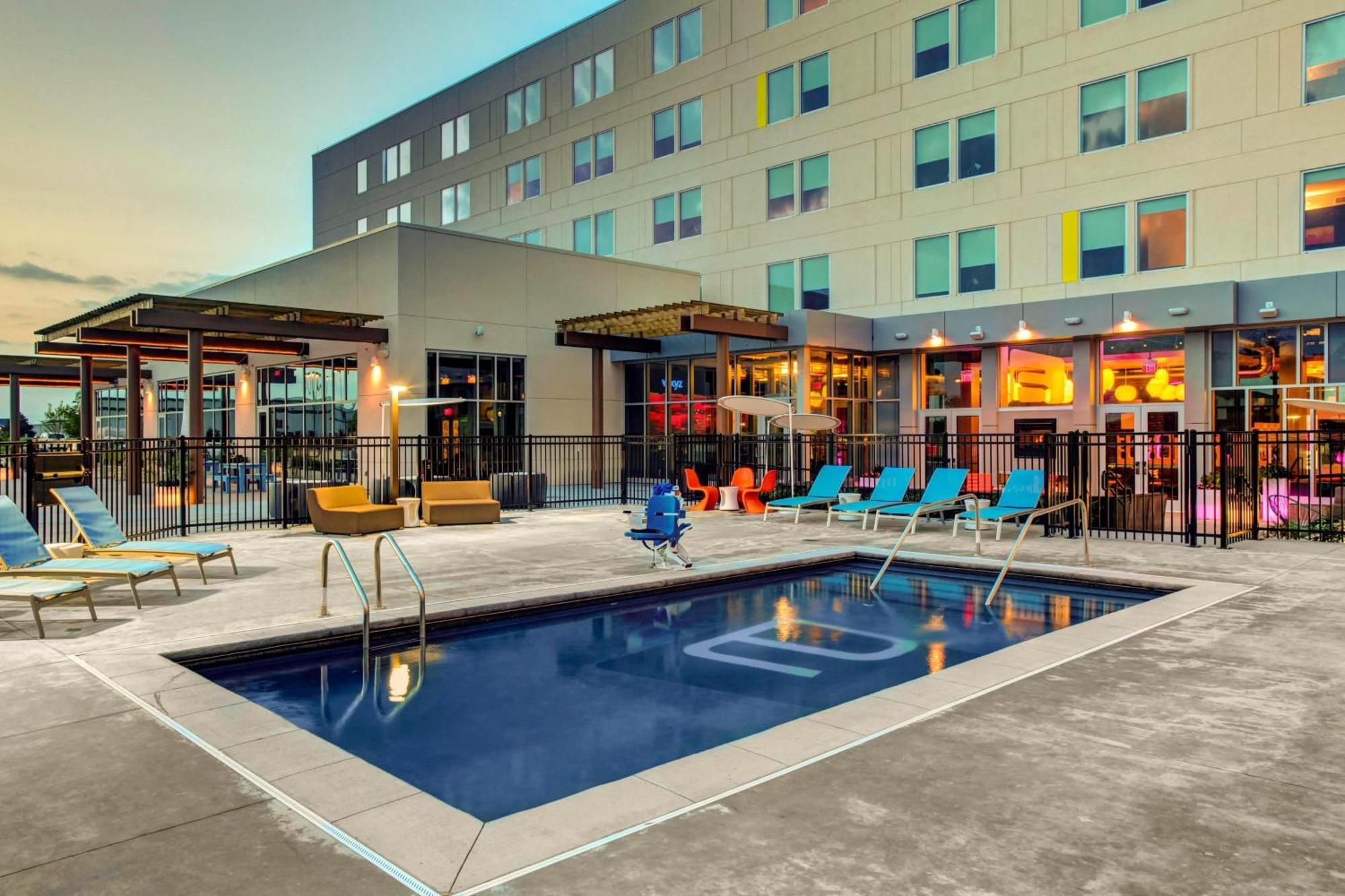Aloft 3*