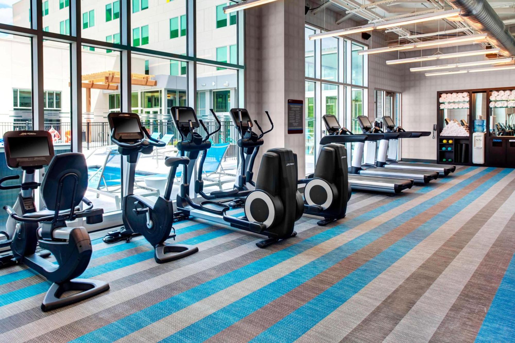 Aloft 3* Wichita